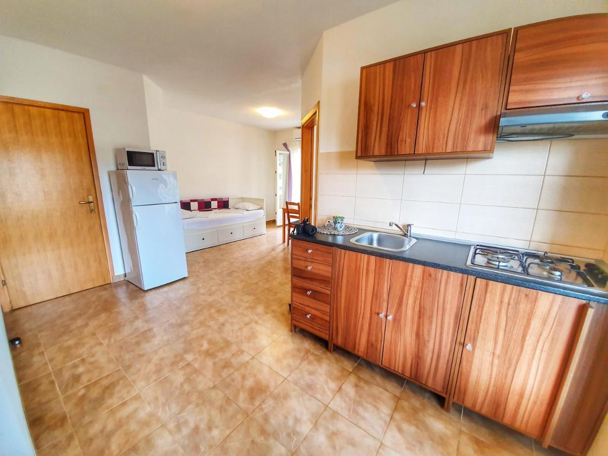 Apartmani Steli วีร์ ภายนอก รูปภาพ